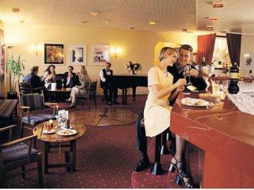 Готель Le Petit Cervin Церматт Екстер'єр фото The lounge at the airport